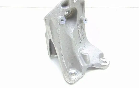 Audi R8 4S Engine mounting bracket 420199307H