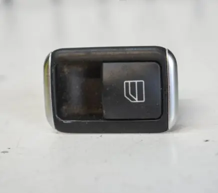 Mercedes-Benz C W204 Electric window control switch A2049055502