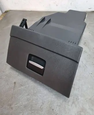 Ford Mondeo MK IV Glove box