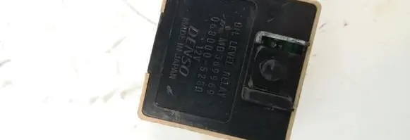 Mitsubishi Pajero Oil pressure relay md369969