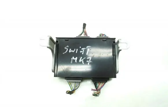 Suzuki Swift II Comfort/convenience module 3717171L02