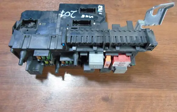 Mercedes-Benz E W212 Trunk lid opening control unit A2129009622W212SAM