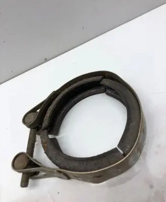 Volkswagen PASSAT B6 Muffler pipe connector clamp 1K0253725
