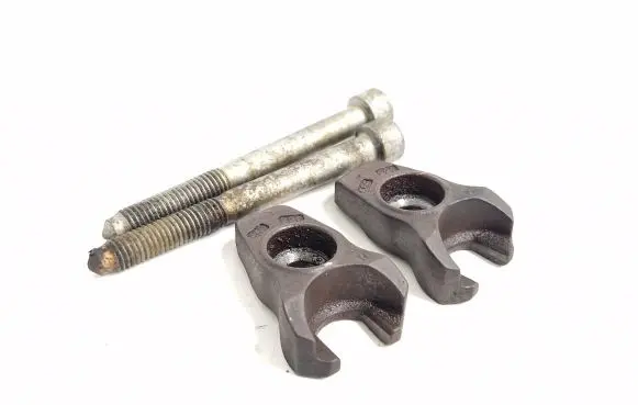 Peugeot 4007 Fuel Injector clamp holder