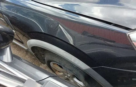 Opel Antara Fender