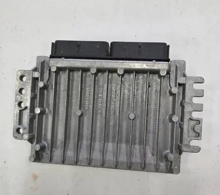 Volvo S40, V40 Engine control unit/module S110602002G P30616668 290347292