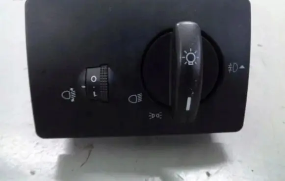 Ford Fiesta Light module LCM