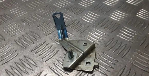 Mitsubishi Outlander Other engine bay part