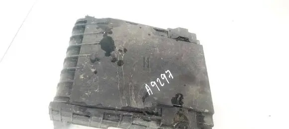 Battery box tray