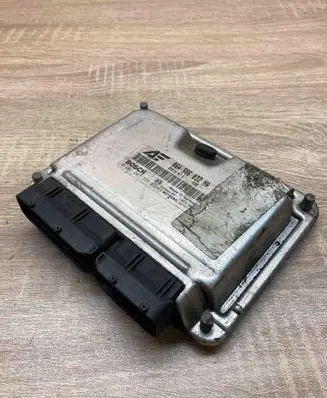 Seat Alhambra (Mk1) Engine control unit/module ECU 06A906032HA 0261207355