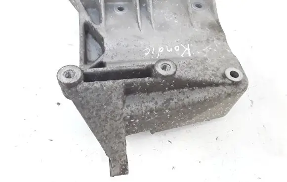 Audi A6 S6 C4 4A A/C compressor mount bracket 