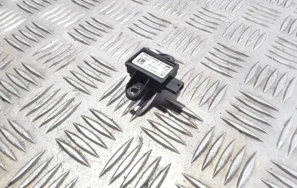 Mercedes-Benz ML W164 Airbag deployment crash/impact sensor A0038212751