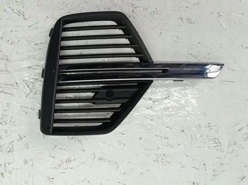 Volvo XC60 Front bumper lower grill 32234949