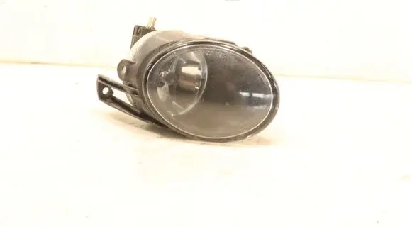 Volkswagen PASSAT B6 Front fog light 053-22-911