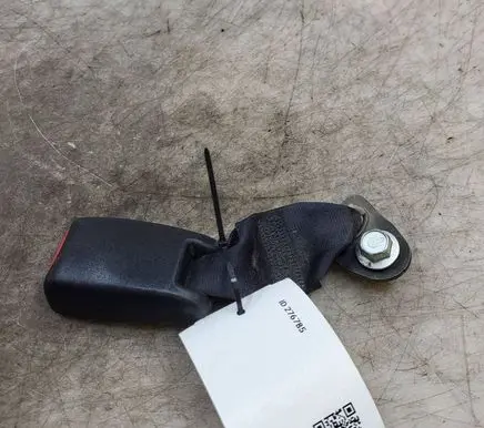 Citroen C-Crosser Rear seatbelt buckle