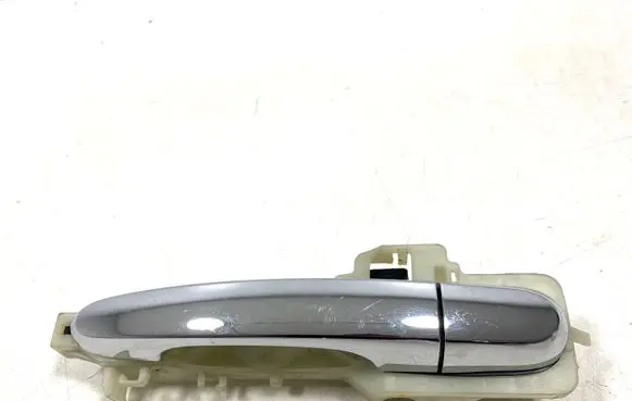 KIA Sorento Front door exterior handle