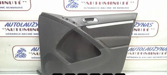 Volkswagen Tiguan Front door card panel trim