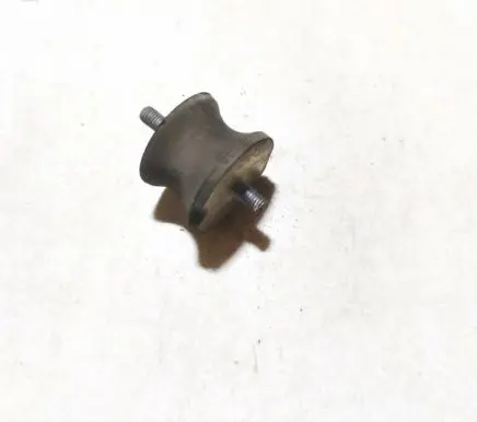 BMW 5 E39 Engine mount bracket 1094916
