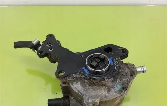 Volkswagen Caddy Electric auxiliary coolant/water pump 038145209
