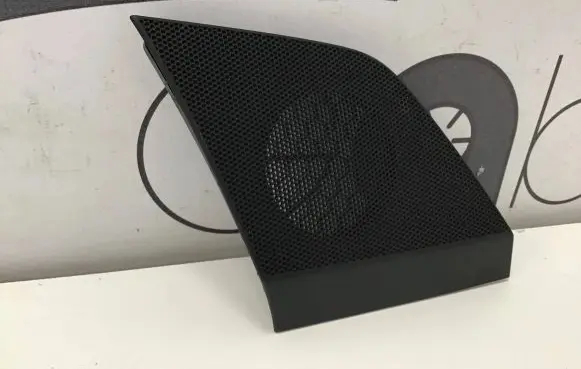 Audi Q7 4M Side speaker trim/cover 4M0857228