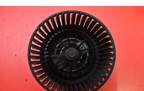 Ford Focus Heater fan/blower DV6N-18456-BA