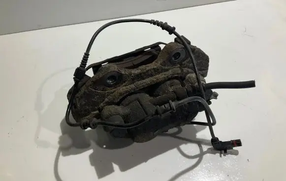 Mercedes-Benz ML W164 Front brake caliper