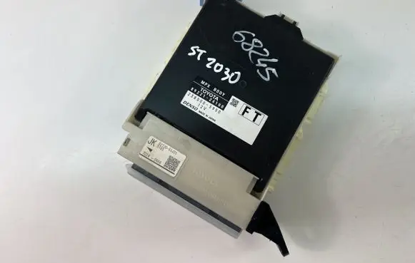 Lexus RC Other control units/modules 8922124100