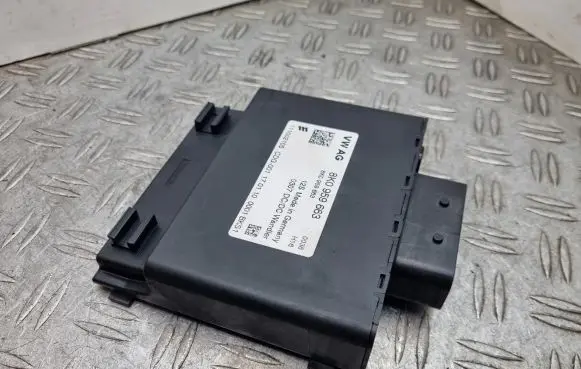 Audi A5 8T 8F Voltage converter/converter module 8K0959663