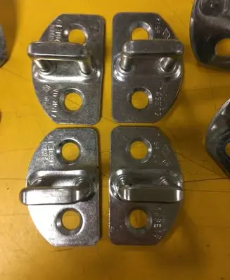 Dacia Sandero II Front door lock loop/hook striker 