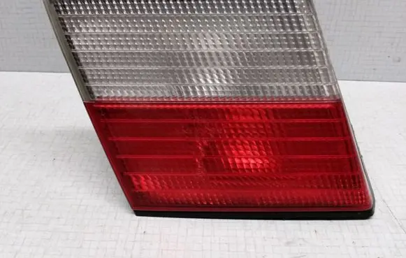 Nissan Primera Tailgate rear/tail lights