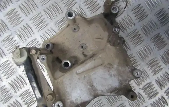 Opel Astra G Engine mounting bracket 897255256a