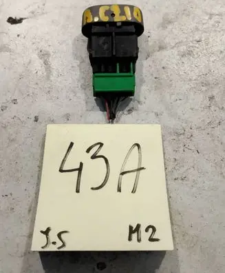 Renault Clio II Central locking switch button 8200060036