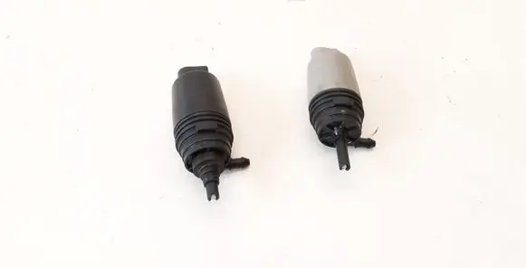 BMW 1 E81 E87 Windscreen/windshield washer pump 8377612 6934159 67128377612