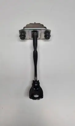 Nissan Qashqai Front door check strap stopper