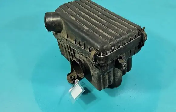 Air filter box