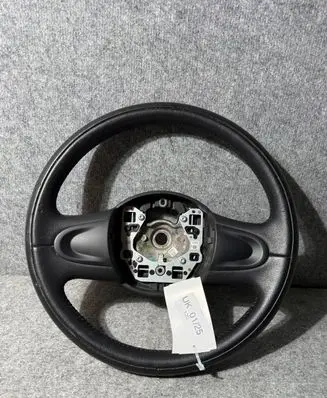 Mini One - Cooper Coupe R56 Steering wheel