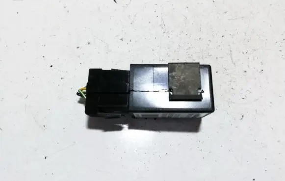 Volvo XC90 Other relay 30658312 7038900282