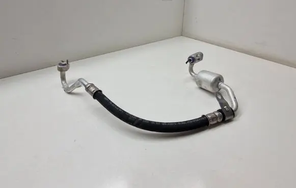 Air conditioning (A/C) pipe/hose