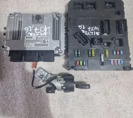 Peugeot 407 Engine ECU kit and lock set 9653958980 9658945280 0281011633