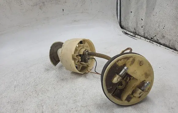 Audi A4 S4 B5 8D In-tank fuel pump 