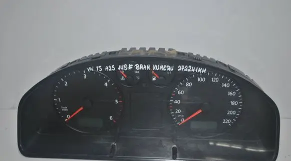 Volkswagen Transporter - Caravelle T5 Speedometer (instrument cluster)