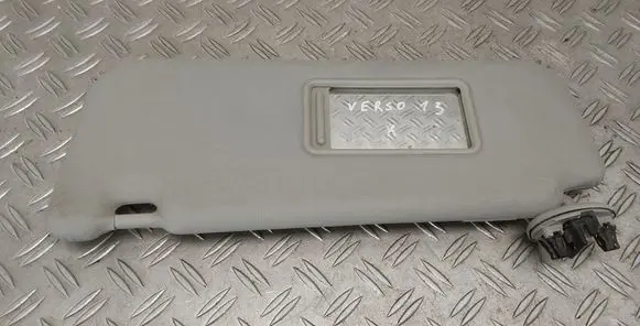 Sun visor