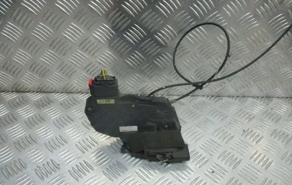 Mazda 3 I Rear door lock