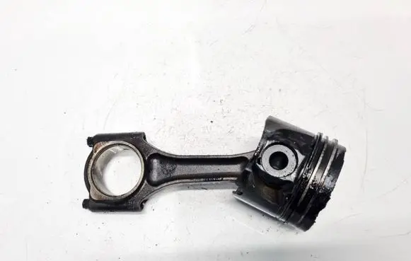 Opel Astra G Piston with connecting rod