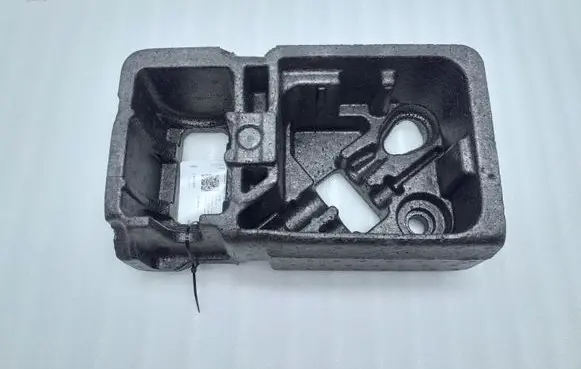 BMW 2 F45 Tool box 6877570