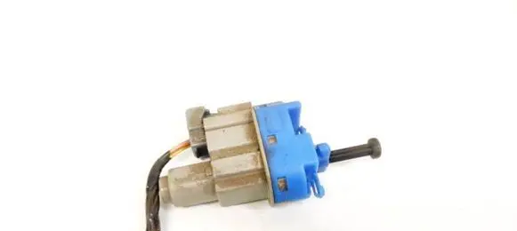 Ford Maverick Brake pedal sensor switch XR839F924AA XR83-9F924-AA