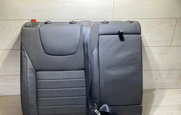 Skoda Octavia Mk3 (5E) Seat trim 5q088532