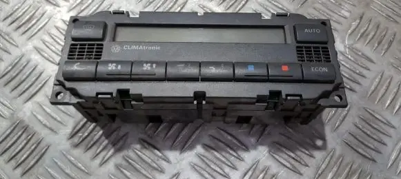 Volkswagen Golf IV Climate control unit 3b1907044h