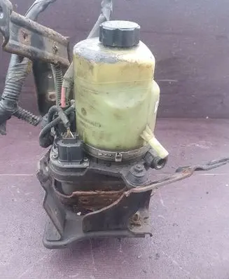 Ford Focus C-MAX Electric power steering pump 4M513K514AD