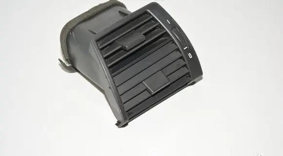 BMW X5 E53 Dashboard side air vent grill/cover trim 8402215